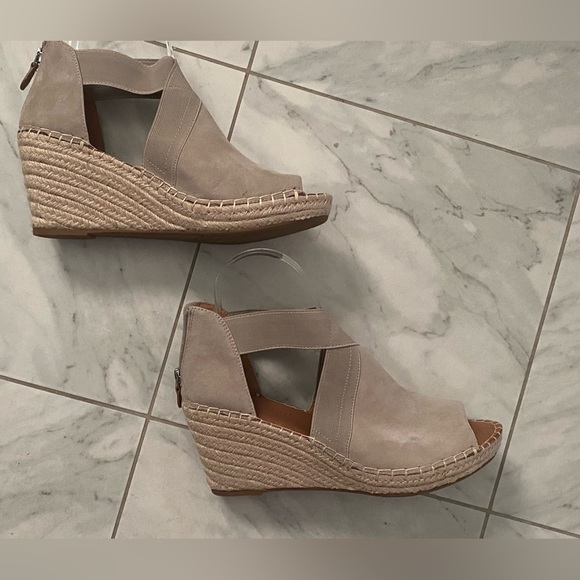 Kenneth Cole Gentle Souls Espadrille - Picture 7 of 13